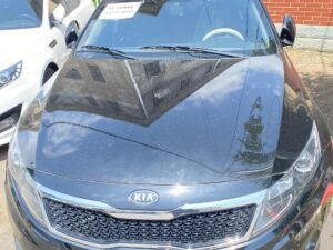 KIA K5 NEGRO