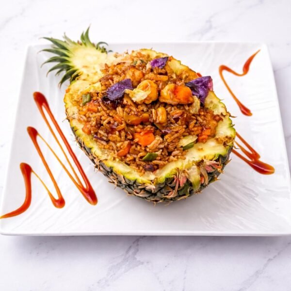 Arroz con gambas y piña